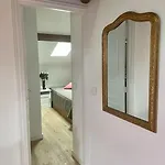 Loft At Leonie