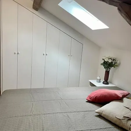 Loft At Leonie